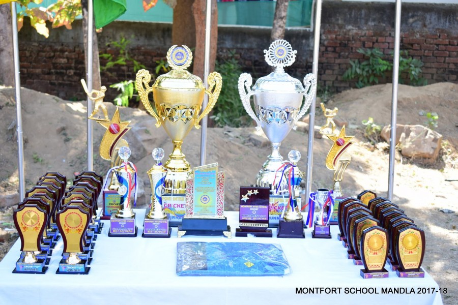 Montfort: Photo Gallery