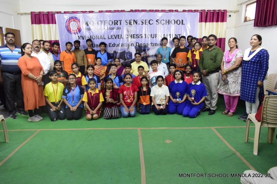 Montfort: Photo Gallery