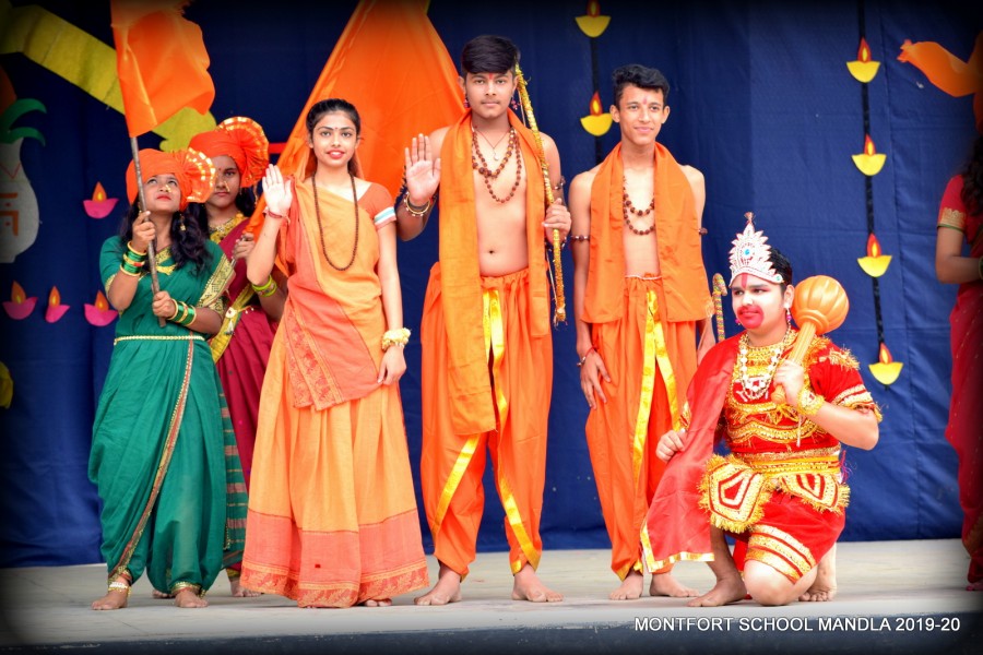 Montfort: Photo Gallery