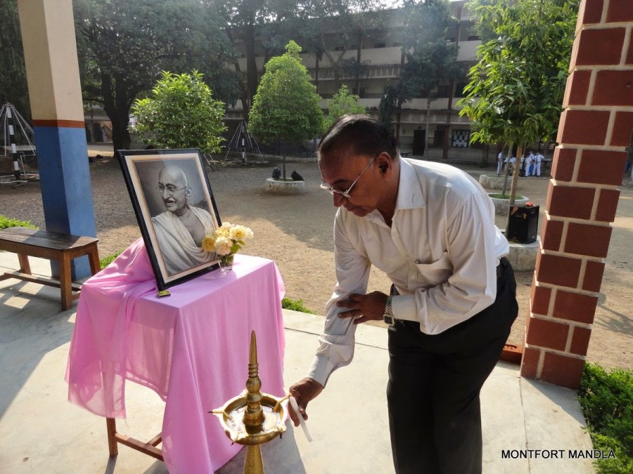 Montfort: Photo Gallery