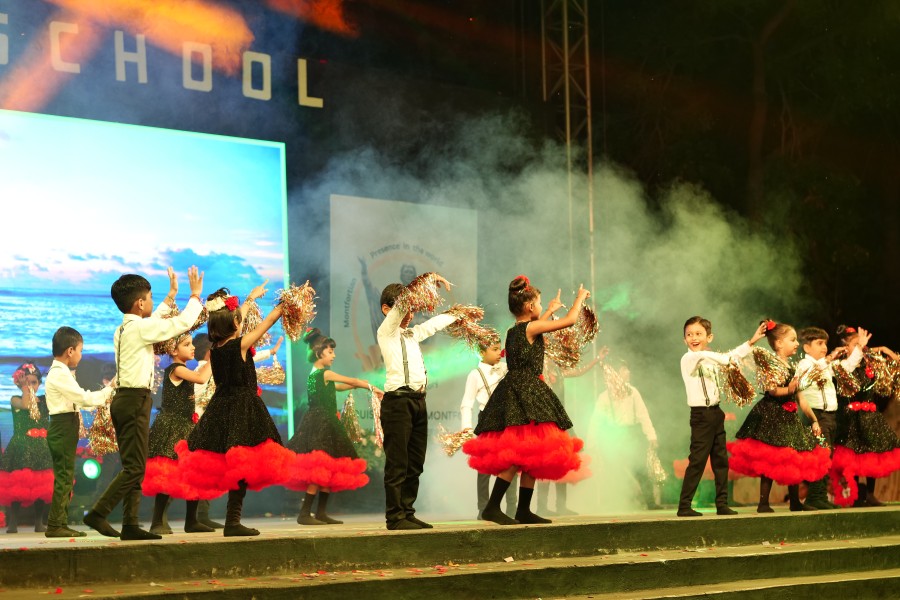 Montfort: Photo Gallery