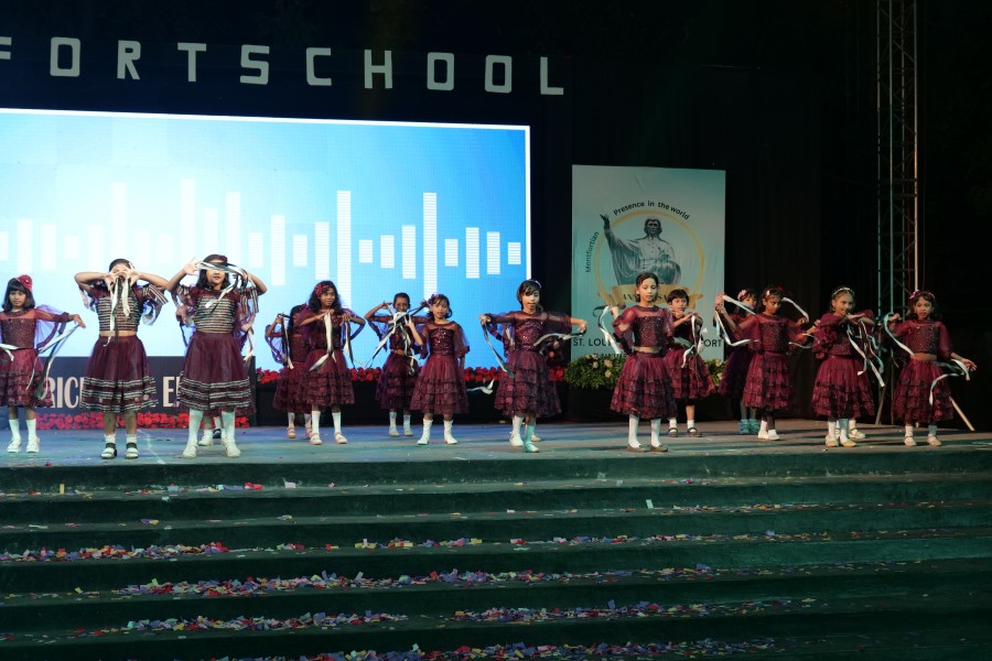 Montfort: Photo Gallery