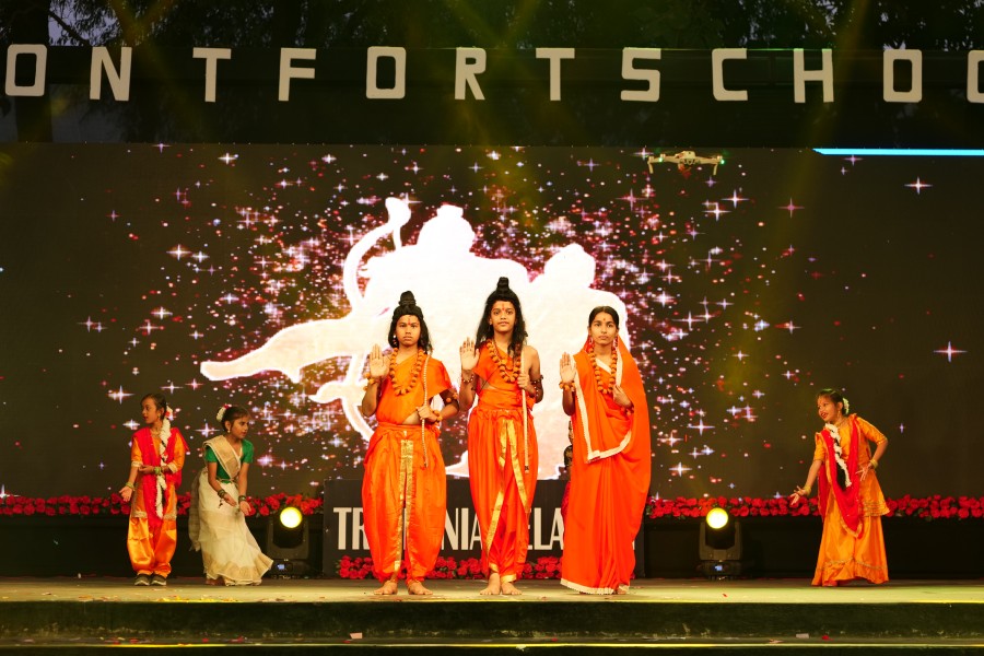 Montfort: Photo Gallery