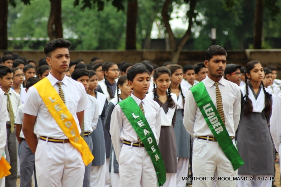 Montfort: Photo Gallery