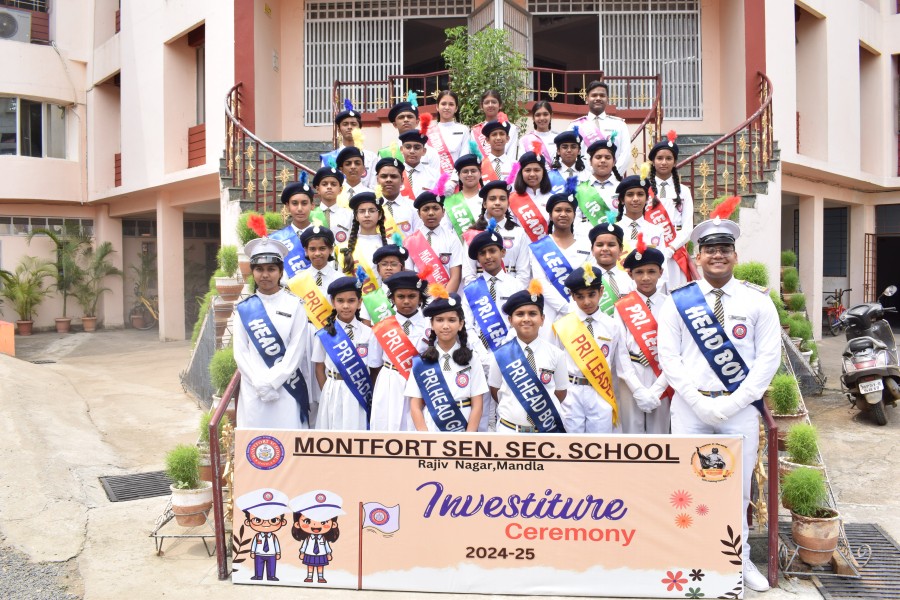 Montfort: Photo Gallery