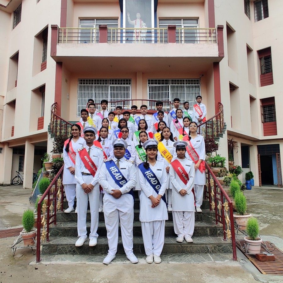 Montfort: Photo Gallery