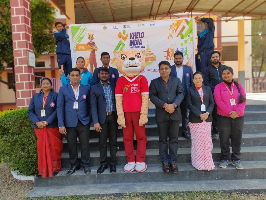 Montfort: Photo Gallery