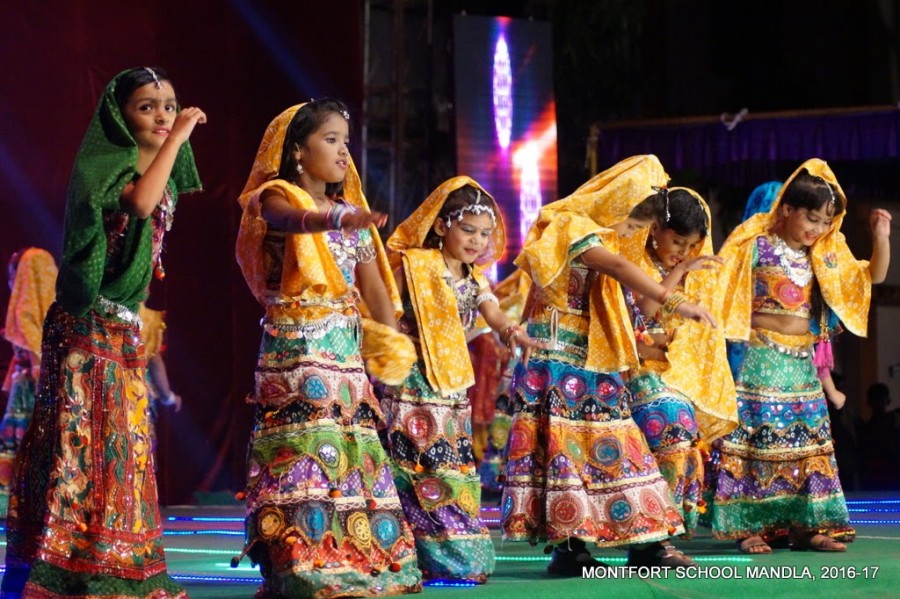 Montfort: Photo Gallery