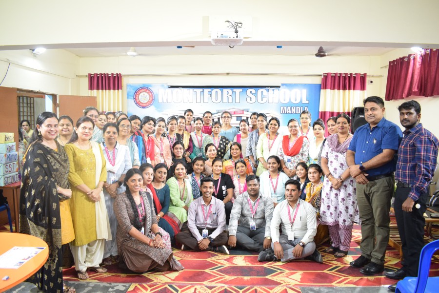 Montfort: Photo Gallery