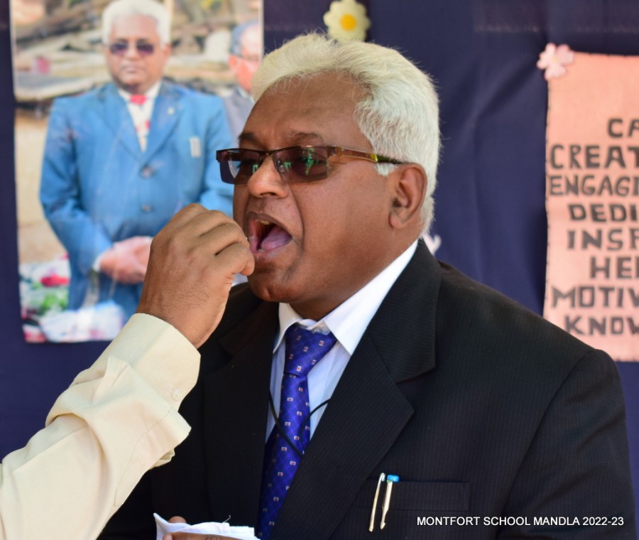 Montfort: Photo Gallery