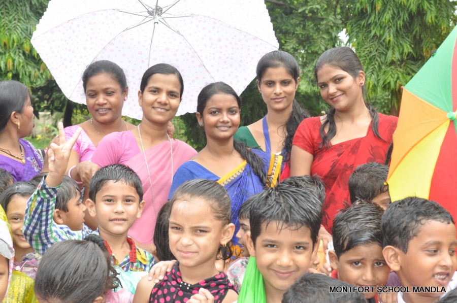 Montfort: Photo Gallery