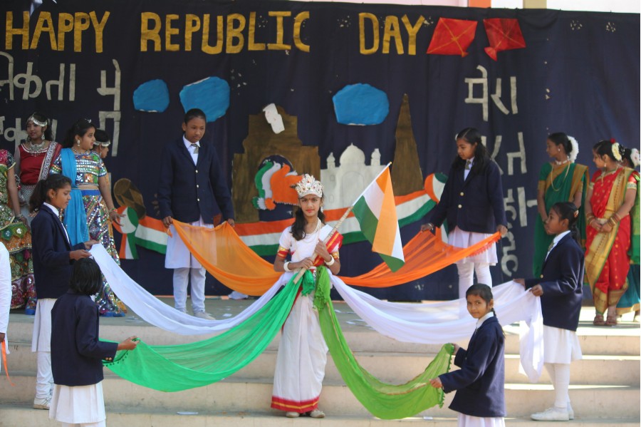 Montfort: Photo Gallery