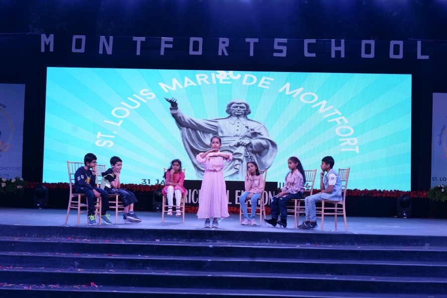 Montfort: Photo Gallery