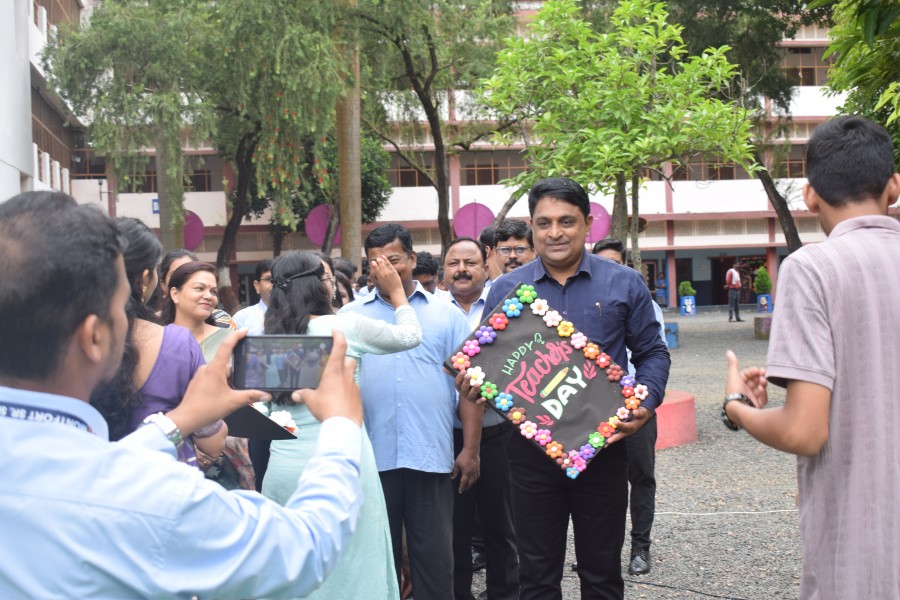 Montfort: Photo Gallery