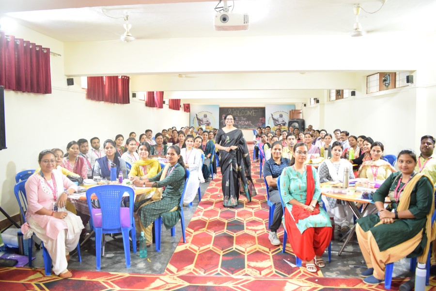 Montfort: Photo Gallery