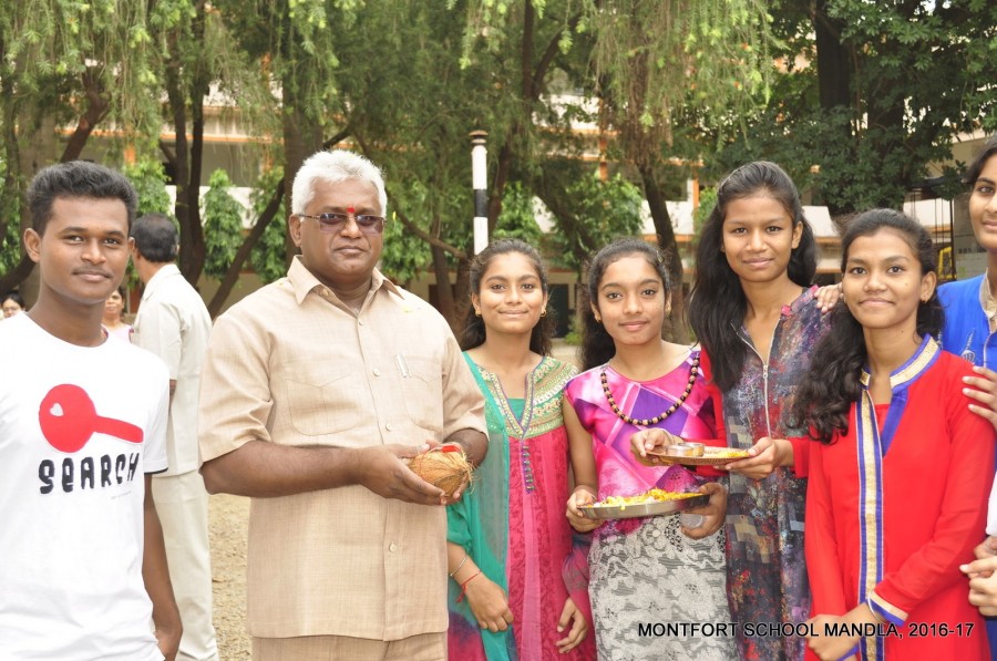 Montfort: Photo Gallery