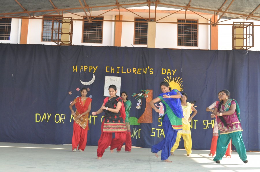 Montfort: Photo Gallery