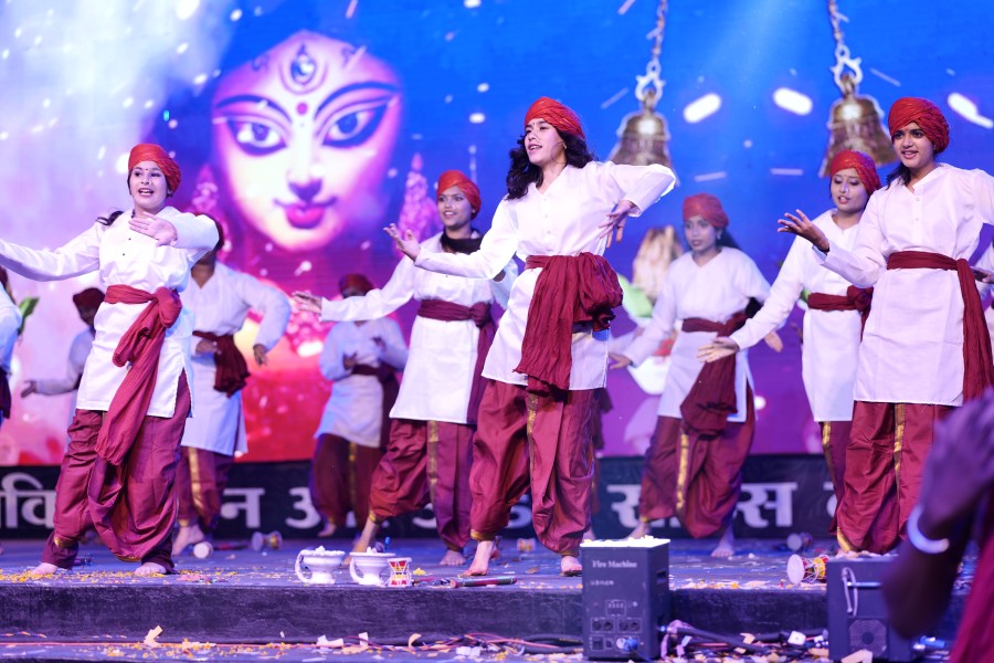 Montfort: Photo Gallery