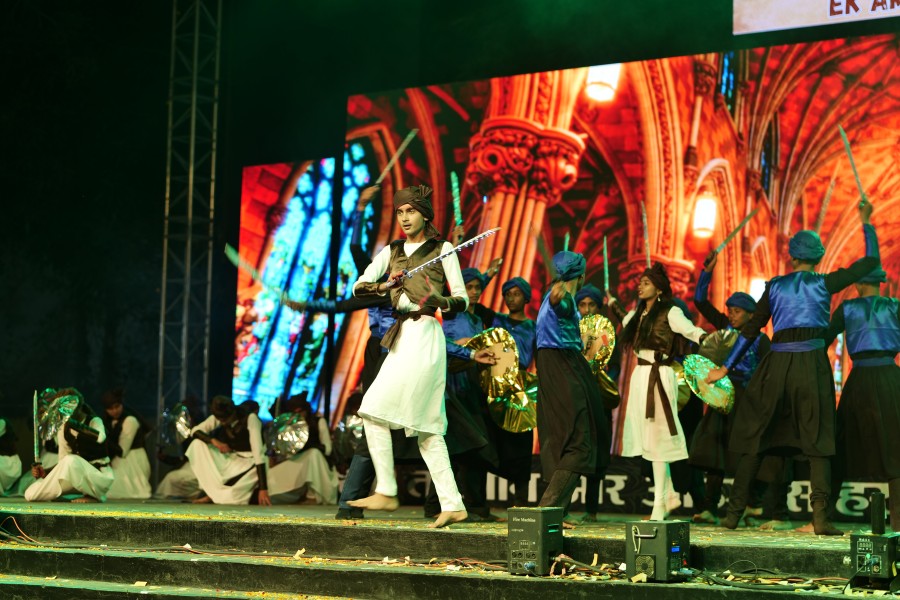 Montfort: Photo Gallery