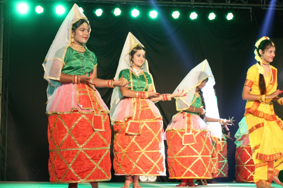 Montfort: Video Gallery